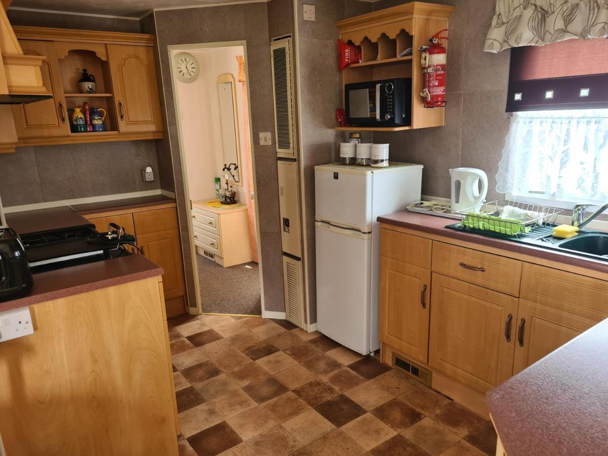 6 Berth On Seaview Hotel Ingoldmells Bagian luar foto