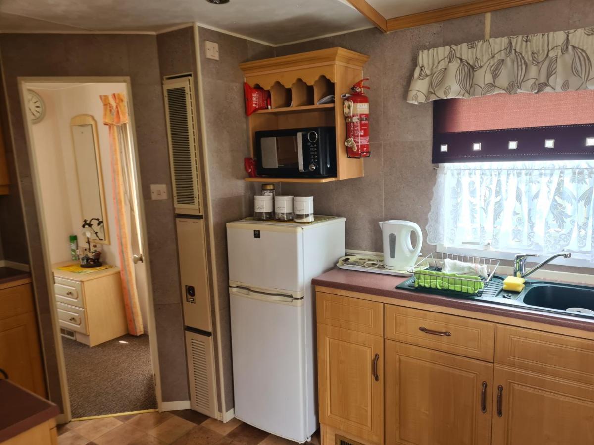 6 Berth On Seaview Hotel Ingoldmells Bagian luar foto