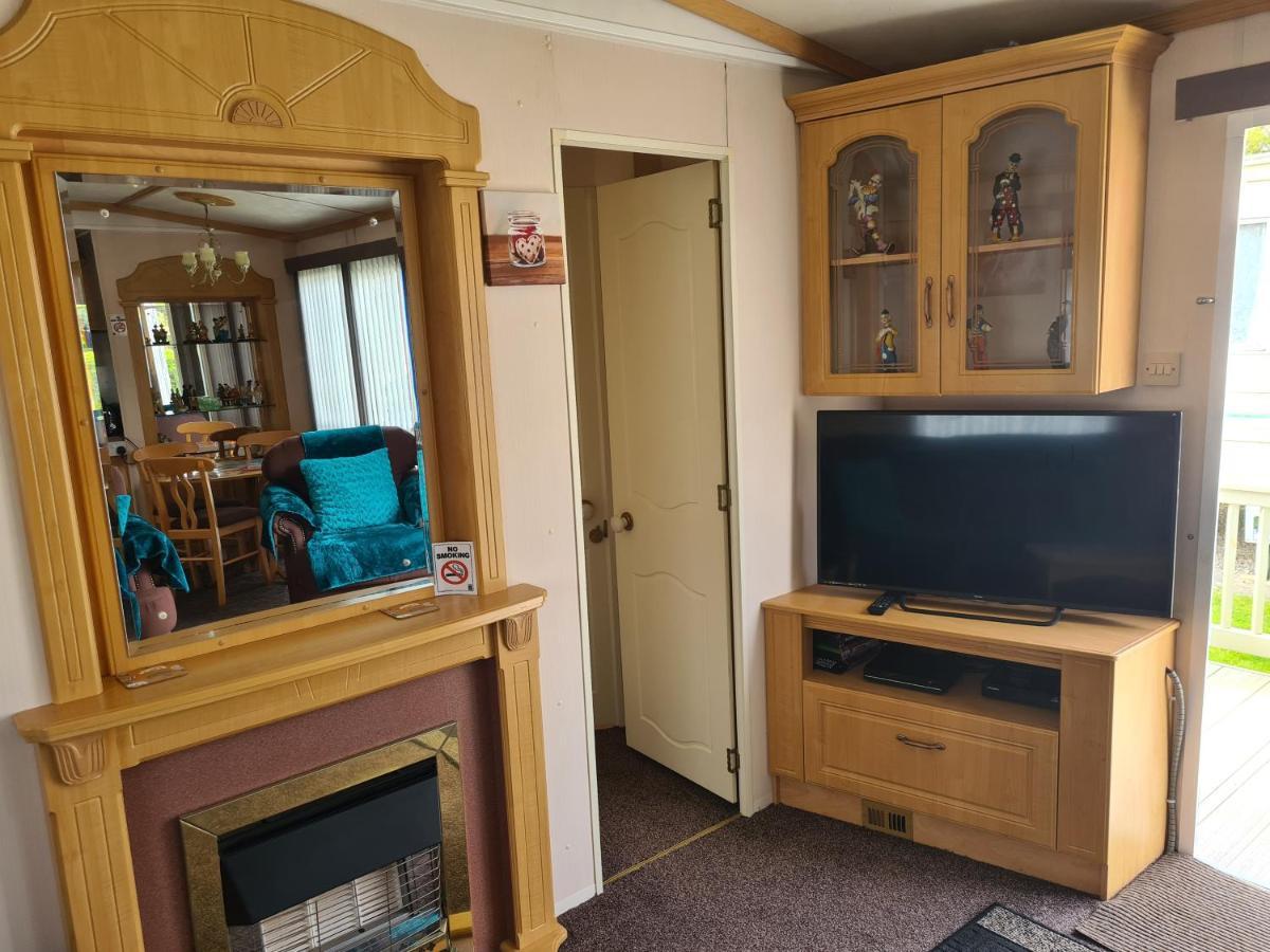 6 Berth On Seaview Hotel Ingoldmells Bagian luar foto