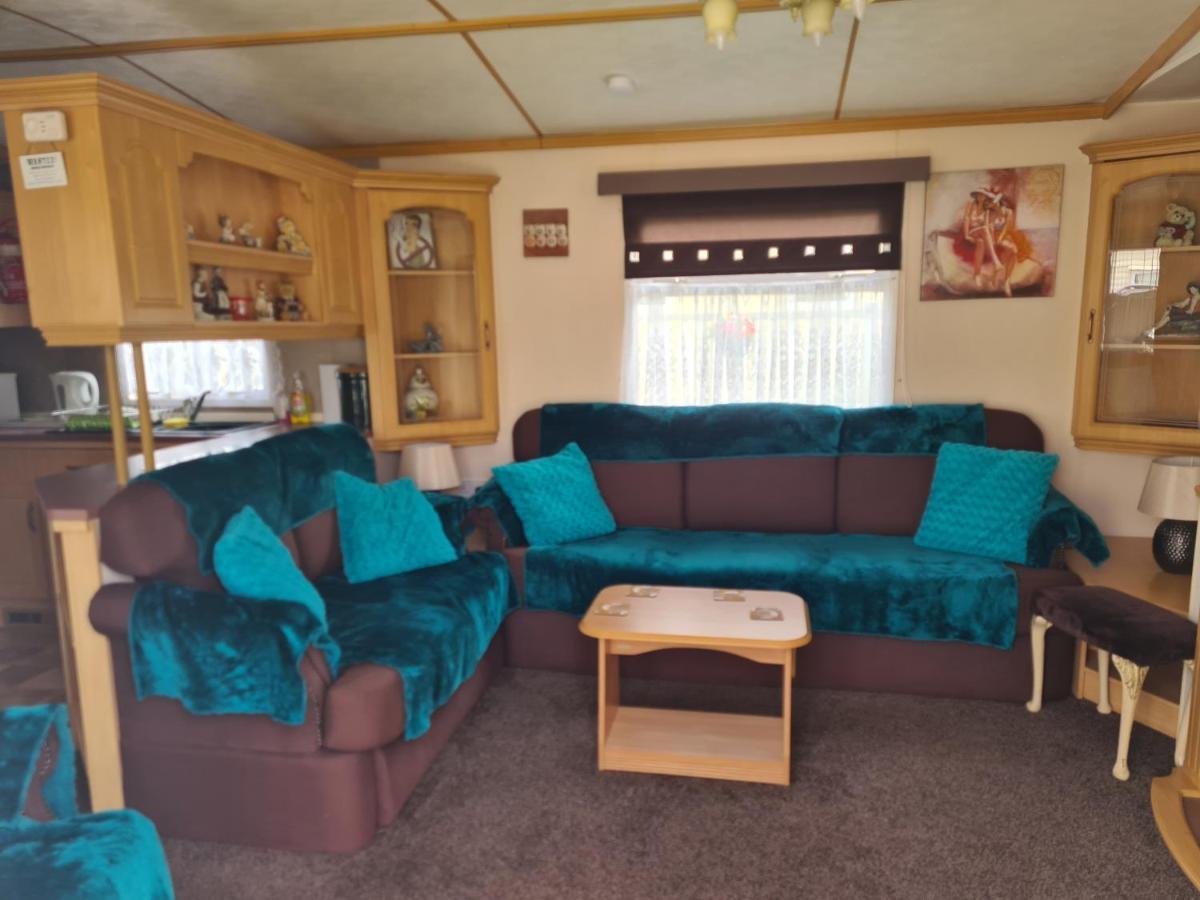 6 Berth On Seaview Hotel Ingoldmells Bagian luar foto